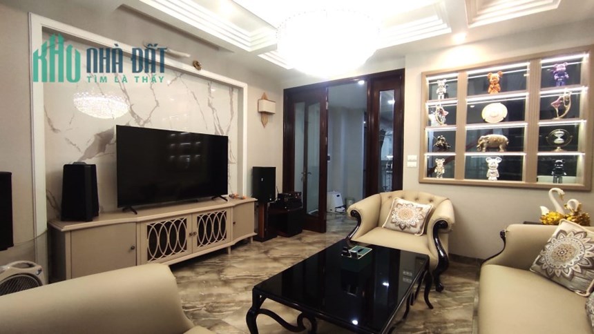 NHÀ ĐẸP  BỒ ĐỀ DT65 M 6 TẦNG GIÁ 12 TỶ,FULL NỘI THẤT GARA Ô TÔ THANG MÁY NHẬP KHẨU.