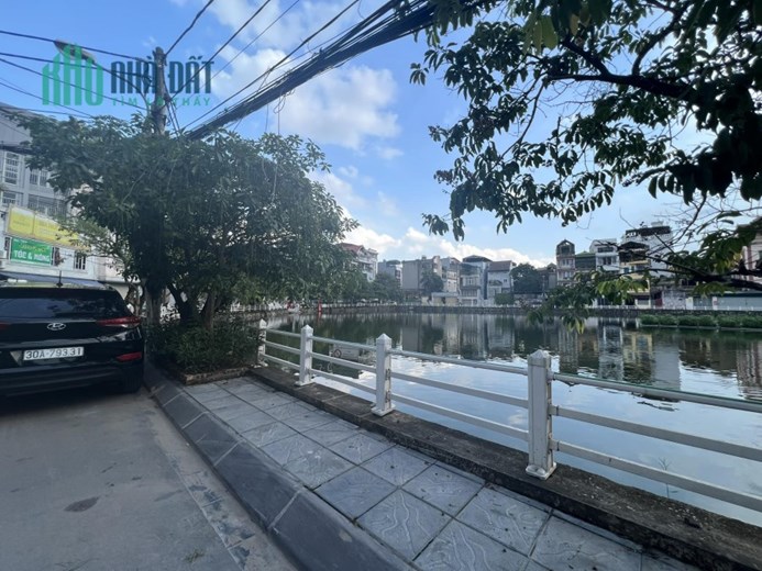 NHÀ ĐẸP  BỒ ĐỀ DT75 M 7TẦNG GIÁ 12TỶ2, GARA Ô TÔ THANG MÁY NHẬP KHẨU.