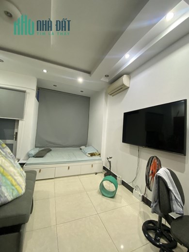 Bán nhà hẻm ô tô thông 49m2 Bàu Cát phường 12 Tân Bình 4 tầng 6 tỷ 8