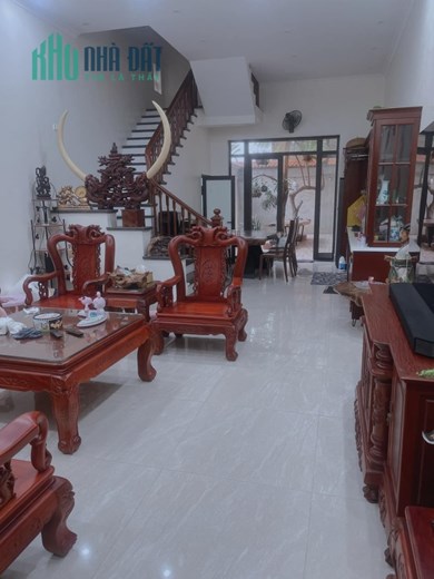 PHỐ VIP CỰC HIẾM , BÁN ĐỂ ĐỊNH CƯ NỨỚC NGOÀI.NHÀ ĐẸP VỀ LUÔN CÁCH MẶT PHỐ HOÀNG NHƯ TIẾP 15M.
