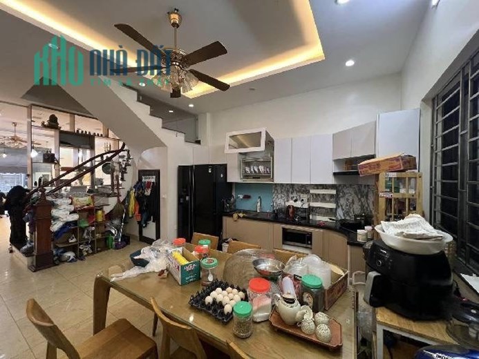 BÁN nhà Làng VIỆT KIỀU CHÂU ÂU - 60m 5 tầng Mt KD rộng 5m - TẶNG Full nội thất