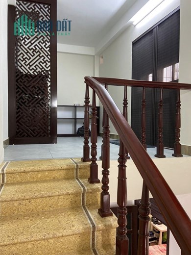 BÁN NHÀ NGUYỄN VĂN CỪ,  LONG BIÊN DT 38M, 5T, 4TỶ , NHÀ DÂN XÂY, GẦN PHỐ FULL NỘI THẤT