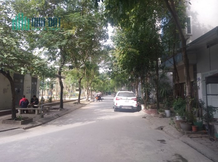 Tôi bán gấp đất đấu giá Mậu Lương view công viên, vườn hoa 68m2 chỉ 7.48 tỷ. LH 0989.62.6116