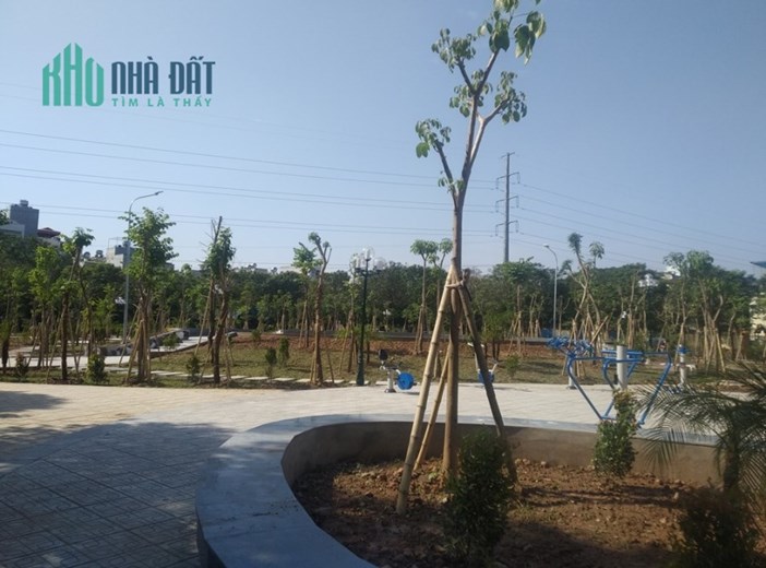 Tôi bán gấp đất đấu giá Mậu Lương view công viên, vườn hoa 68m2 chỉ 7.48 tỷ. LH 0989.62.6116