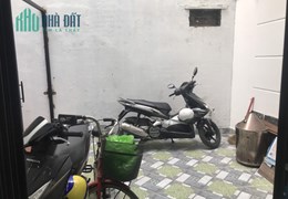 Bán căn nhà độc lập 52,8m x  4 tầng, có sân cổng riêng cần bán gấp tại Trần Nguyên Hãn