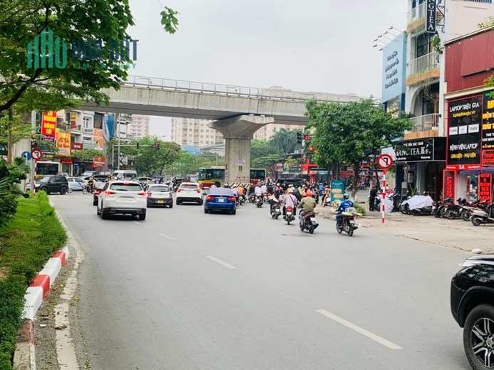siêu VIP ! mặt phố trần thái tông 295m MT 12.8m vỉ hè đá bóng KD đỉnh.