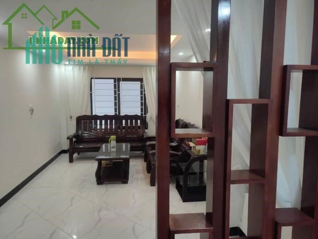 Bán nhà Tứ Hiệp, Thanh Trì 40m, 5T, 4 phòng ngủ, nhà đẹp ở luôn, nhỉnh 3 tỷ