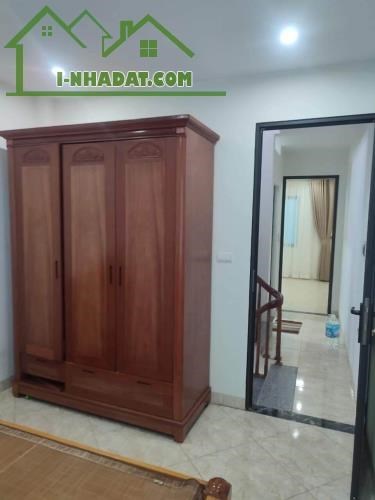 Bán nhà Tứ Hiệp, Thanh Trì 40m, 5T, 4 phòng ngủ, nhà đẹp ở luôn, nhỉnh 3 tỷ