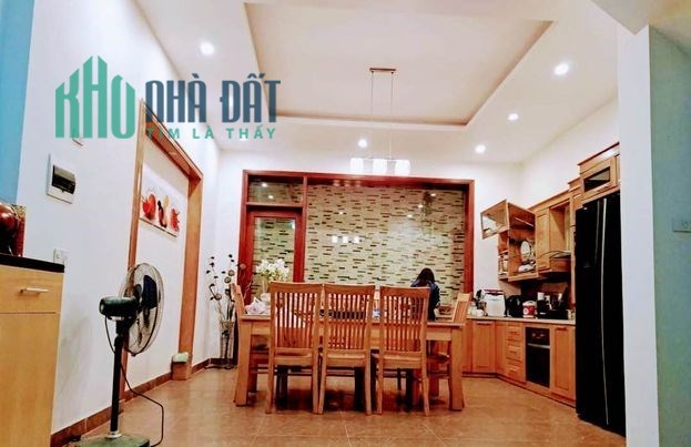 Bán nhà Ao Sen Quận Hà Đông. Ngõ ô tô tránh, kinh doanh sầm uất. giá rẻ