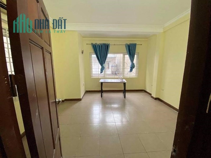 Cho thuê nhà riêng,tại ngõ 105 phố Láng Hạ, quận Đống Đa, diện tích 50m2x4 tầng, mặt tiền 4,5m