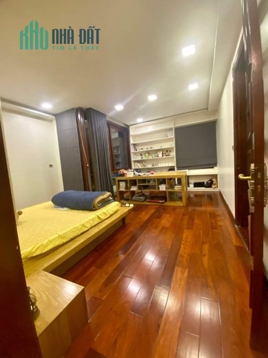 . Gỉam chào 500 triệu cho căn nhà 50m 4 tầng cạnh Aeon Dương Nội Hà Đông