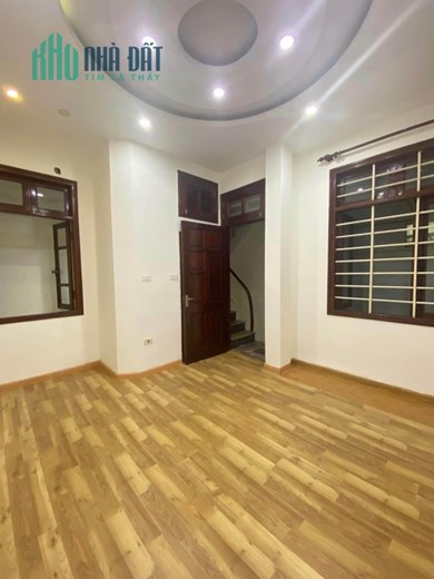 Bán nhà Phố THỊNH QUANG - ĐỐNG ĐA -dân xây BTCT- 26M2 X6T Giá 3.25 tỷ