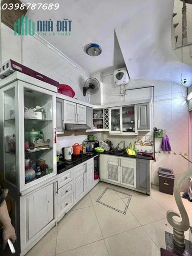 TRƯƠNG ĐỊNH - TRUNG TÂM QUẬN HOÀNG MAI - NHÀ ĐẸP Ở NGAY - 3 GÁC ĐỖ CỔNG - NHỈNH 3 TỶ