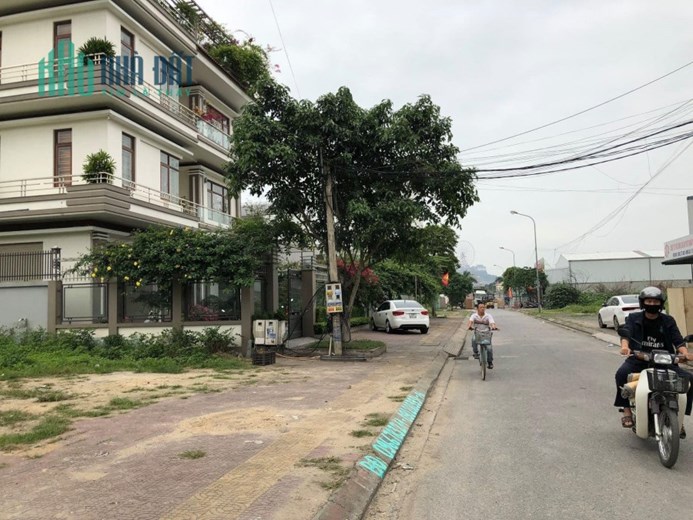 Chính chủ có gửi bên em bán 1 số ô đất biệt thự giá rất thiện chí bán tại KĐT Cao Xanh A,Hạ Long