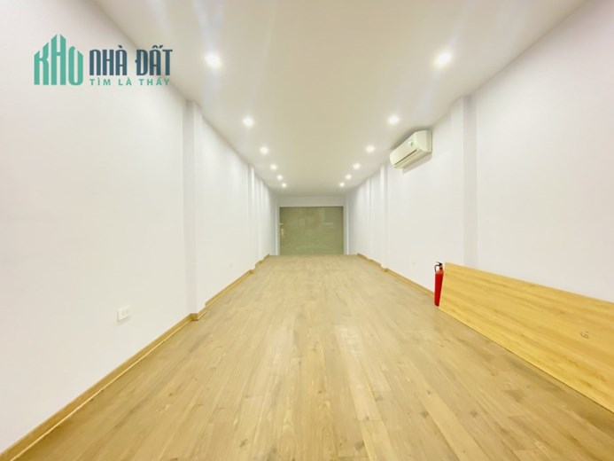 Bán nhà mặt phố Yên Lãng - Đống Đa, 6 tầng thang máy, vỉa hè rộng, kinh doanh cực tốt.