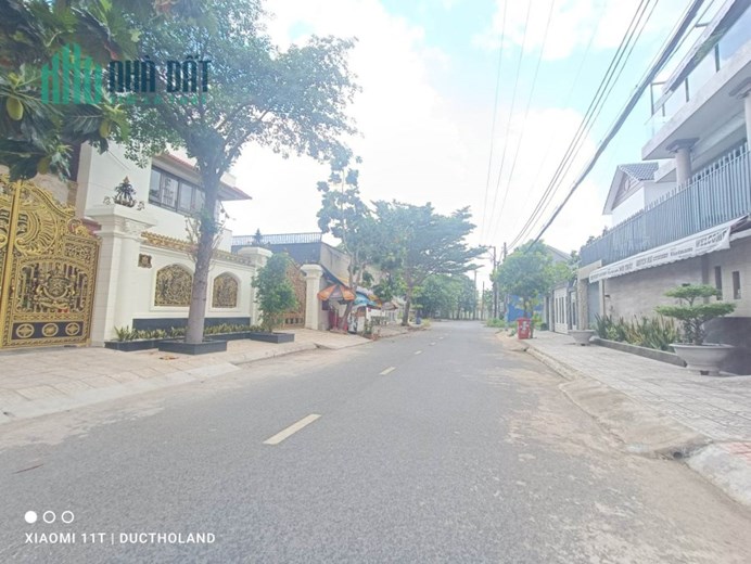 Bán Biệt thự 3T 15x25m view sông Nguyễn Oanh, Hà Huy Giáp, Quận 12 giáp Gò Vấp