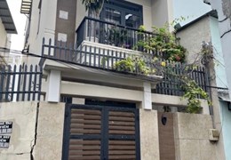 Cho thuê nhà mới HXH Ung văn khiên trệt 2 lầu 18tr