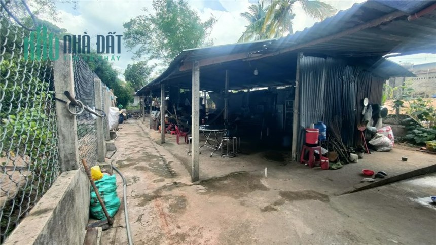 Bán căn nhà ngộp ngộp tại Phước Đông - Giải pháp cho nhu cầu ngày càng tăng!