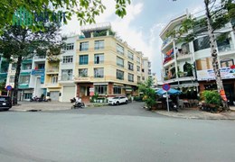 Nhà mặt tiền Hoàng Sa Quận 1.
