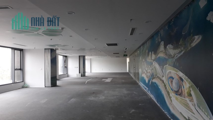 Cho thuê văn phòng Petrowaco, mặt phố Láng Hạ, quận Đống Đa, Dt 100m2 đến 1000m2