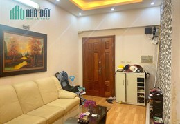 Chung cư đường Nguyễn Ngọc Vũ, tầng trung, view đẹp, 3PN, 3.4 tỷ