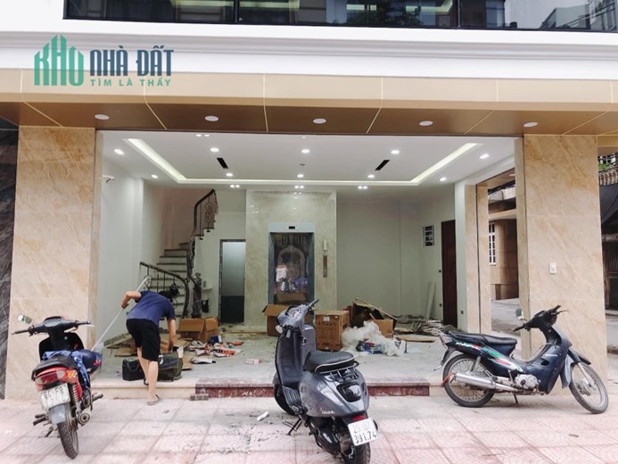 MẶT PHỐ - LÔ GÓC - MẶT TIỀN RỘNG - KINH DOANH ĐỈNH - 6 TẦNG THANG MÁY MỚI CỨNG ĐANG HOÀN THIỆN.