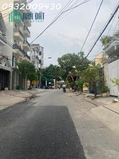 Mặt tiền đường nhựa 10m - nhà 4 tầng mới , ngay Siêu Thị  Lotte Mart - Lâm Văn Bền - Quận 7 .8ty8