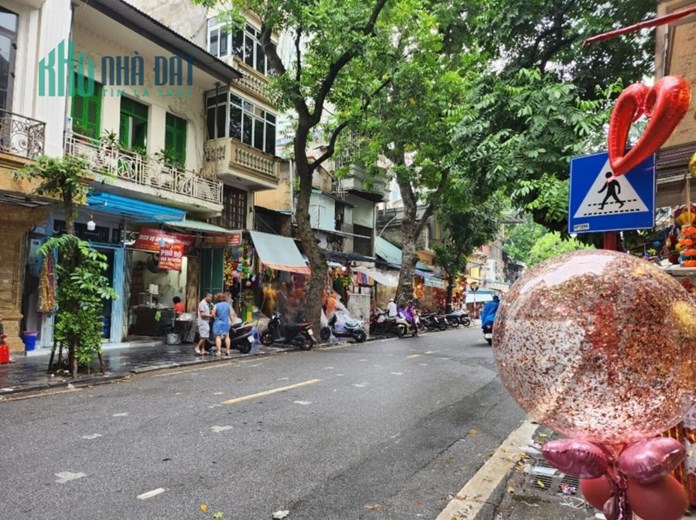 [GÍA ĐẦU TƯ] Bán gấp tháng 6, Mặt phố Trần Cung 68m2, kinh doanh sầm uất, chỉ hơn 8 tỷ