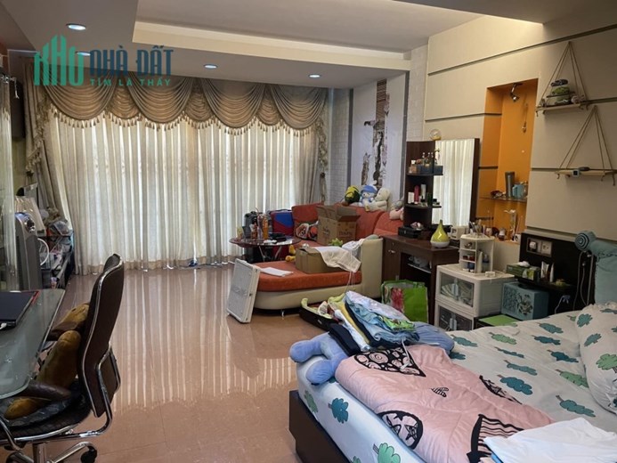 BÁN GẤP GIẢM 3 TỶ NHÀ MT KINH DOANH ĐÀO DUY TỪ QUẬN 10 - NGAY ĐH KINH TẾ .