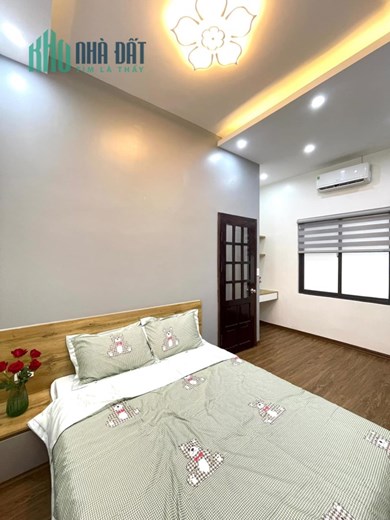 10M RA MẶT PHỐ - NGÕ BA GÁC - 3 NGỦ - ĐẦY ĐỦ CÔNG NĂNG