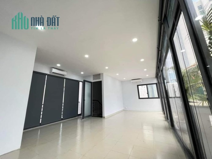 Hẻm VIP Khu Biệt thự Trương Quốc Dung, xe hơi ngủ trong nhà, lô góc 2 mặt đều HXH