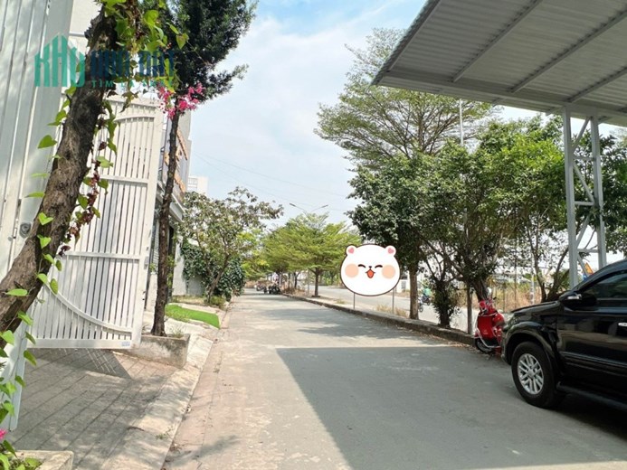PHƯỚC LONG B - ĐƯỜNG 4 LÀN XE - 80M2 - NGANG 5,5M - KHU VỰC ĐẮC ĐỊA SIÊU HIẾM, DUY NHẤT CHỈ CÓ 1 CĂN