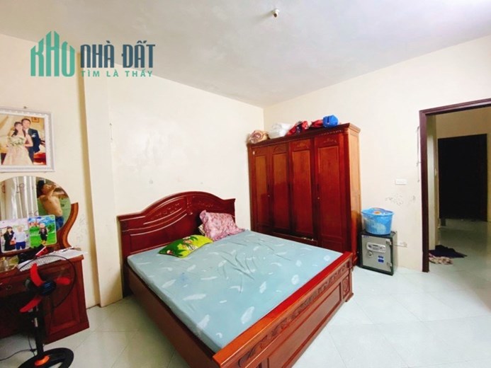 BÁN NHÀ HÀO NAM, ĐỐNG ĐA 42M2 X 4 TẦNG, LÔ GÓC, Ô TÔ TRÁNH, 2 THOÁNG, CHỈ 4,7 TỶ, LH 096 6037496