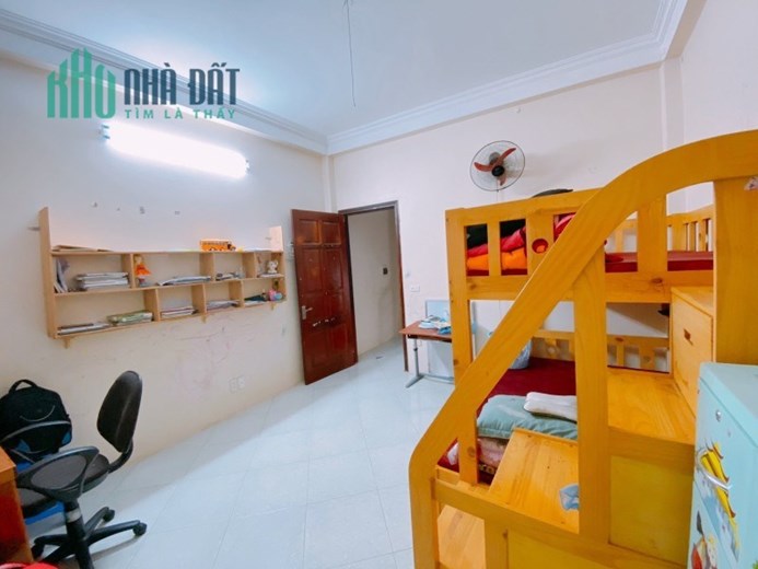 BÁN NHÀ HÀO NAM, ĐỐNG ĐA 42M2 X 4 TẦNG, LÔ GÓC, Ô TÔ TRÁNH, 2 THOÁNG, CHỈ 4,7 TỶ, LH 096 6037496