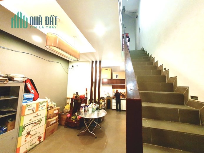 Bán nhà đẹp 4 tầng Hẻm 8m Tăng Nhơn Phú B quận 9. Giá  chỉ 4.85 tỷ