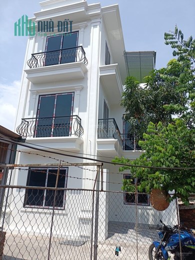 Bán nhà Vân Nội Đông Anh 3 tầng mới xây 58m. Gần cầu Nhật Tân giá chỉ 2x tỷ