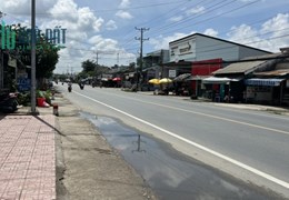 Chính chủ cần bán nhà 3 tầng mặt đường ql50 tiền giang giá rẻ