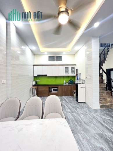 HIẾM NHÀ ĐẸP Ở NGAY phố Tôn Đức Thắng Đống Đa 36m2 4 tầng ngõ thông, nhỉnh 4 tỷ 0966037496
