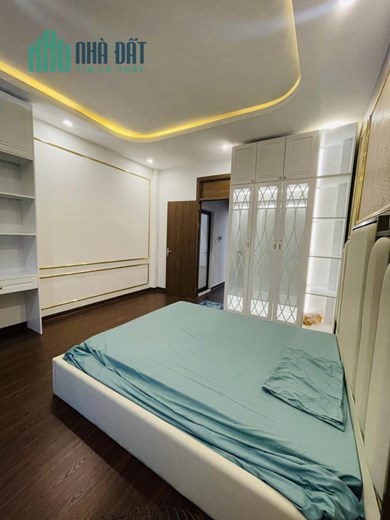 Bán Nhà Ngã Tư Sở, Quận Thanh Xuân, Ngõ rộng thênh thang, lô góc. 30m x4 tầng mt4m