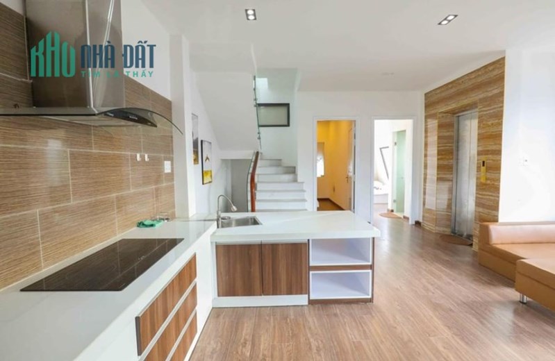 ( Gấp quá rồi ) Giảm sâu bán gấp Khách sạn đẹp đường Nhà Chung, Đà Lạt giá 16 tỷ còn 10.5 tỷ