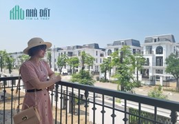 EM CẦN NHƯỢNG LẠI SUẤT NGOẠI GIAO CĂN NV DT 123M2, GIÁ RẺ NHẤT BẢNG HÀNG 5,6 TỶ