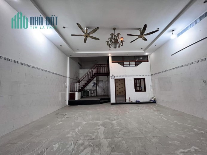 Nhà MT kinh doanh sát đường Tô Ngọc Vân, P. Tam Bình, dt 121m2 giá 9 Tỷ