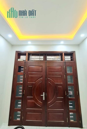 Bán tòa CCMN Trương Định Hoàng Mai. vị trí tuyệt vời, ngõ nông vài bước ra phố. DÒNG TIỀN 55tr/th.