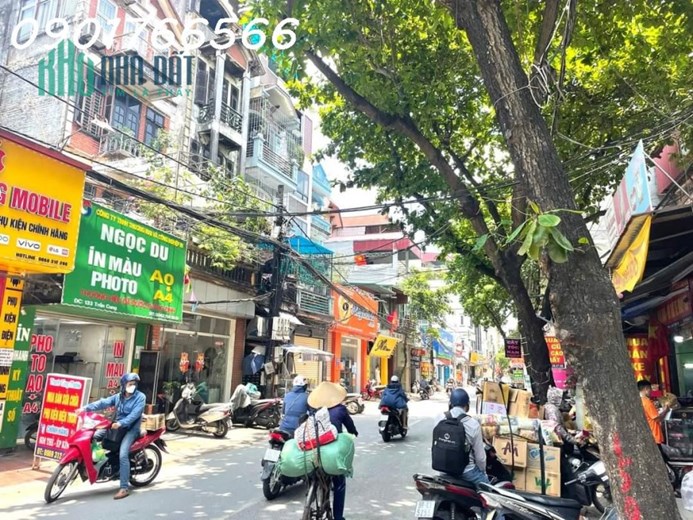 Bán đất, Mặt Phố Trần Cung, Quận Nam Từ Liêm, 68m, Giá hơn 8 tỷ.