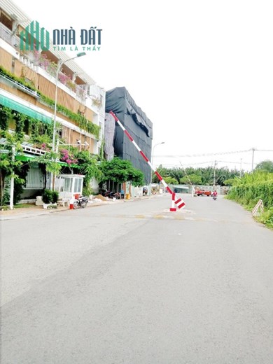 Nhà bán 4 Tầng đường 12m KDC Intresco 6B xã Bình Hưng, Bình Chánh