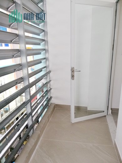 Nhà thuê 5 Tầng hẻm thông 301 Dương Bá Trạc P1 Q8  - Giá : 13 Triệu