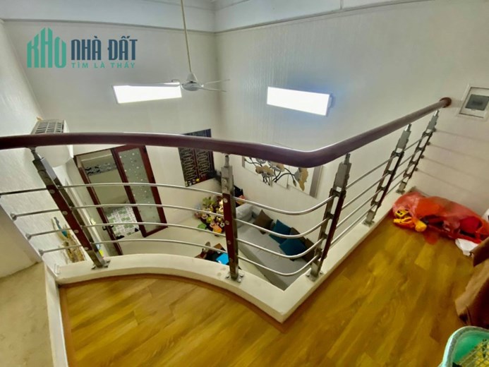 CHỦ MÓT BÁN, HẠ CHÀO 300 TRIỆU, 70M KIM NGƯU, TT HAI BÀ, NHÀ ĐẸP Ở LUÔN, NHỈNH 4 TỶ 0901753139