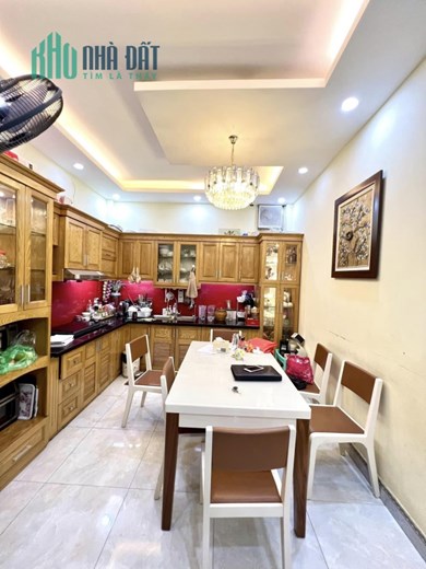 Giảm giá cực sốc ! Cần tài chính gấp bán nhanh căn Xã Đàn, nhà đẹp gần phố, 45m2, 4 tỷ 8