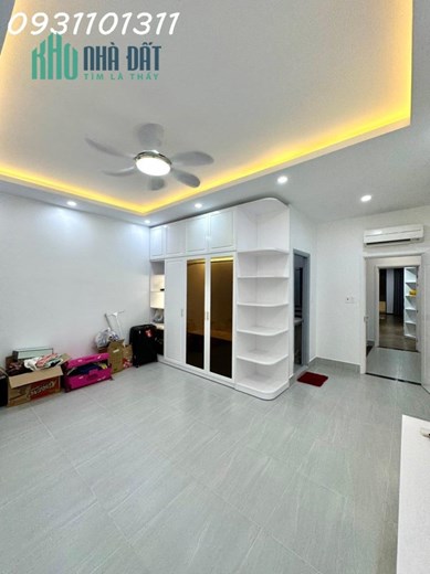 Bán nhà 2 lầu lộ ô tô hẻm 54 Hùng Vương , phường Thới Bình . Nhà dọn vào ở ngay