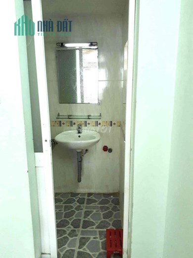 Cho thuê phòng rộng, có cửa sổ thoáng ở đường Nguyễn Đức Thuận, Phường 13, Tân Bình